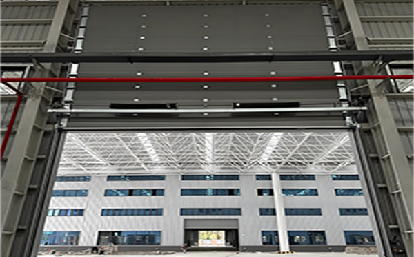 乌什工业提升门