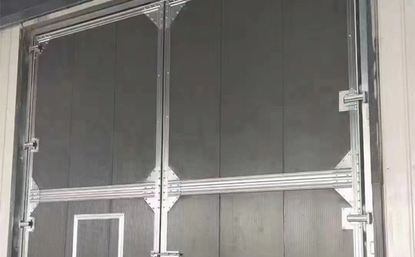 乌什兰州厂房乌什工业门选购与使用指南：打造高效安全的生产环境