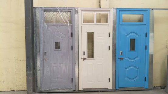 乌什学校教室门 乌什学校教室门